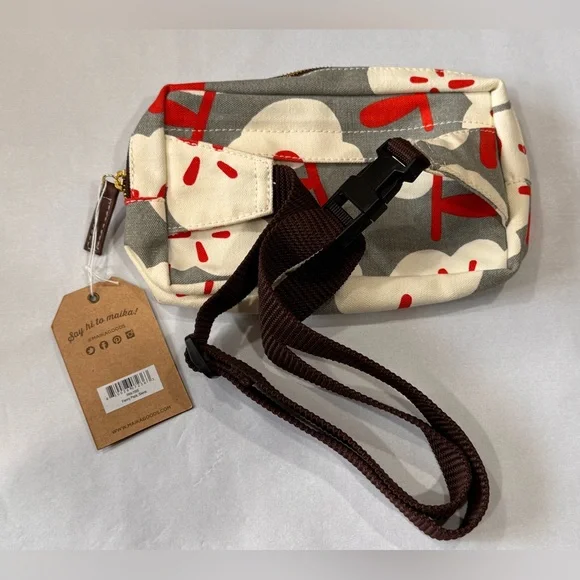 NWT Maika Sierra Fanny Pack Belt Bag Gray White Red Floral Recycled Canvas - Picture 2 of 4